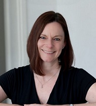 Photo of Dr Leah Tomkins