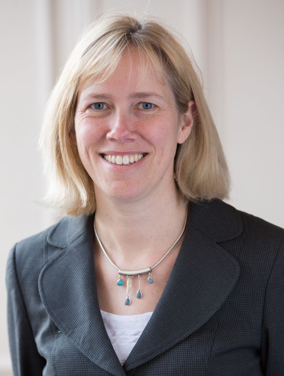 Photo of Professor Rebecca Taylor