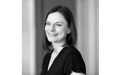 Photo of Dr Leah Tomkins