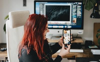 Photo by Annie Spratt on Unsplash - team speaking on a Facebook video call