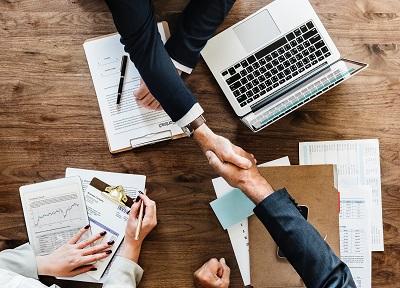 Image of business people